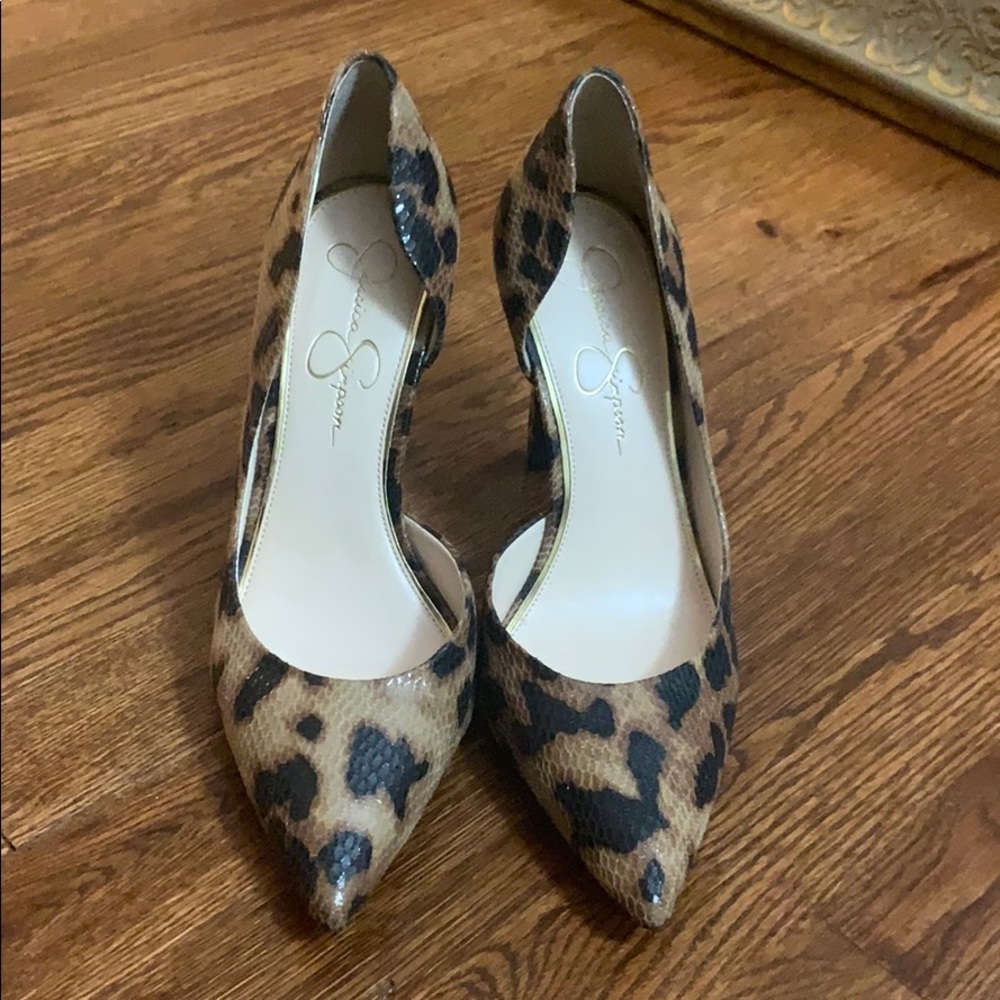 Jessica Simpson Natural Leopard Snake Print Pump